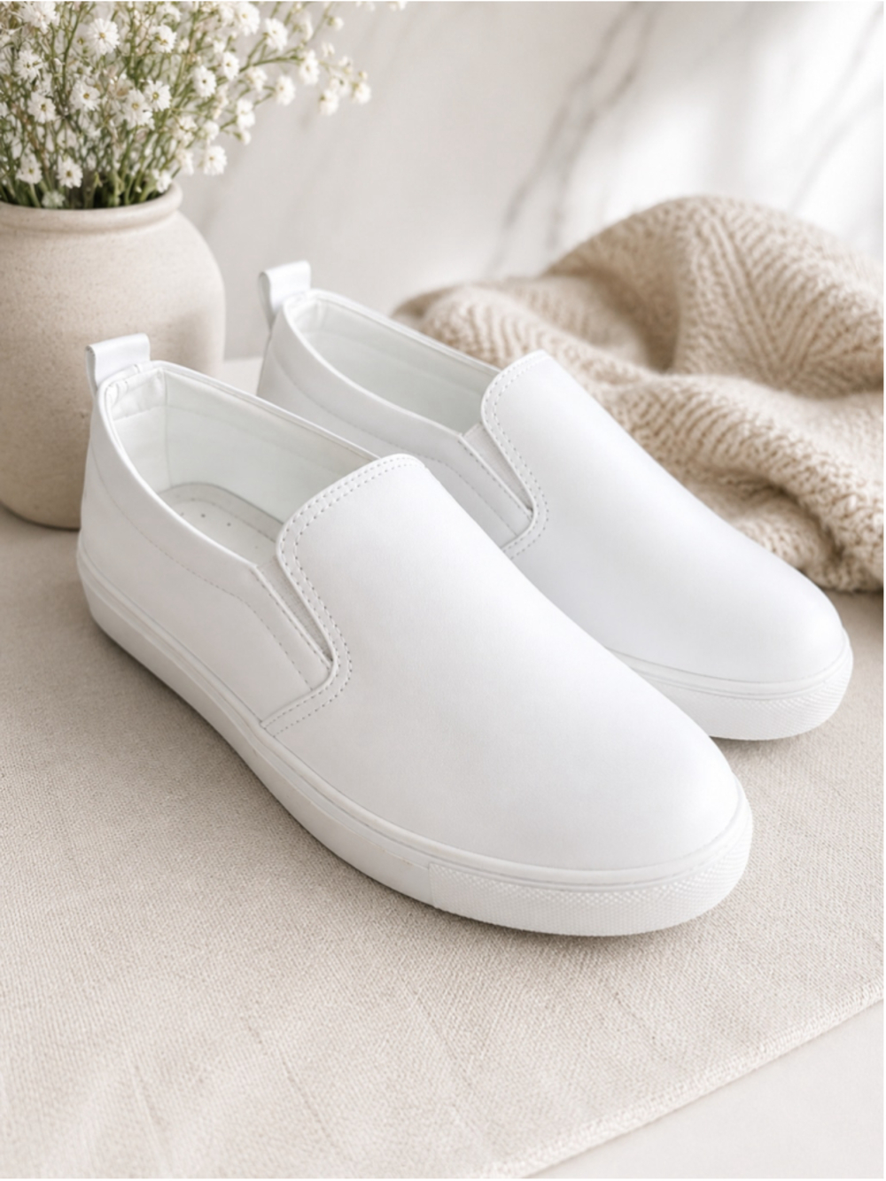 Women’s White Minimalist Slip-On Casual Sneakers – Size 6 (New) - Picture 2 of 6